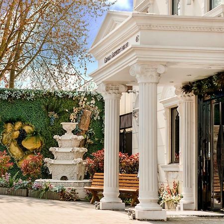 Grand Sapphire Hotel & Banqueting Croydon Esterno foto