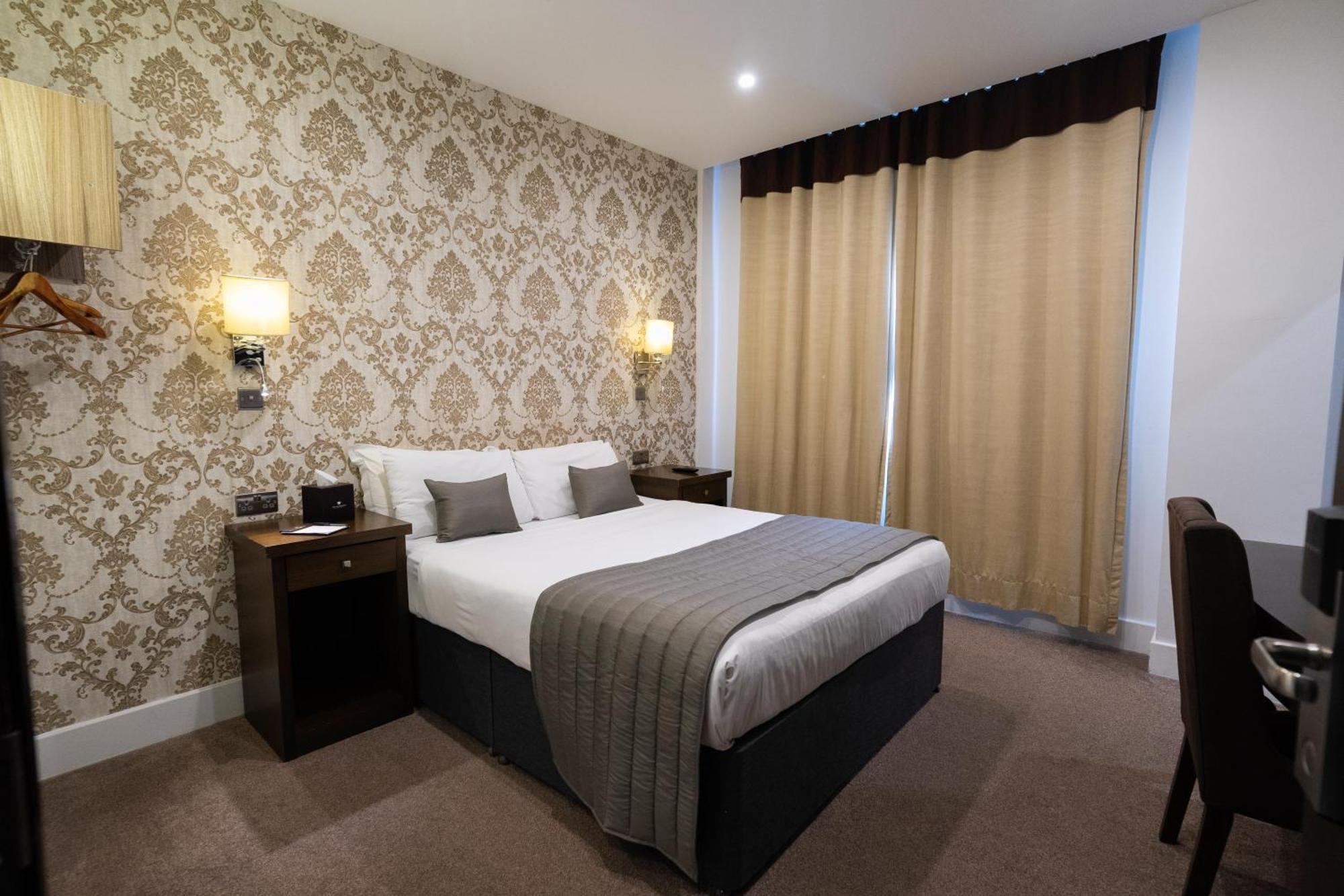 Grand Sapphire Hotel & Banqueting Croydon Esterno foto