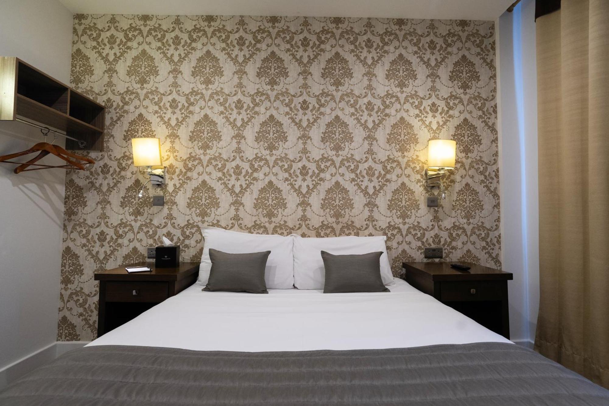 Grand Sapphire Hotel & Banqueting Croydon Esterno foto