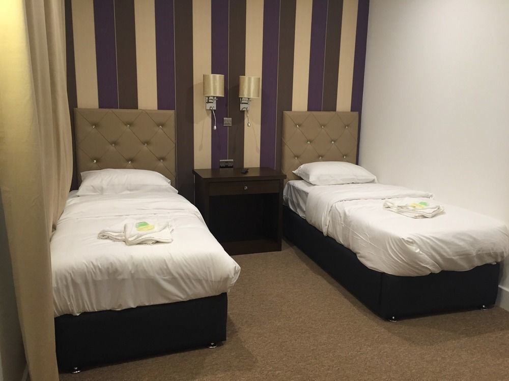 Grand Sapphire Hotel & Banqueting Croydon Esterno foto