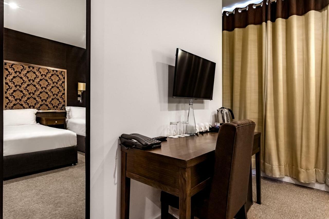 Grand Sapphire Hotel & Banqueting Croydon Esterno foto