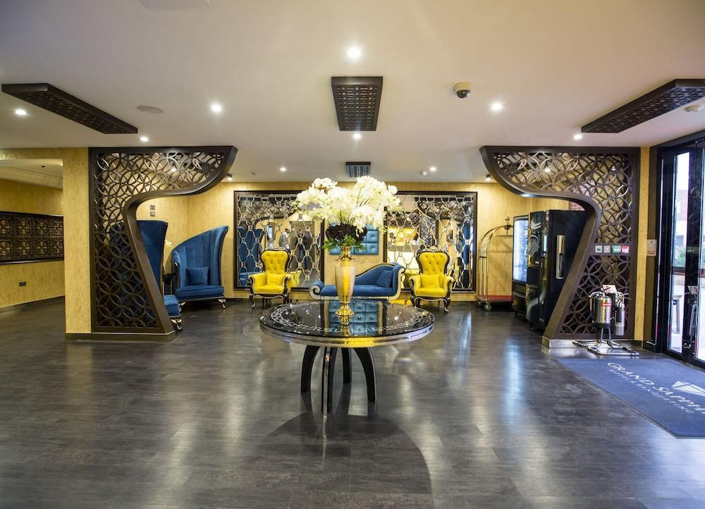 Grand Sapphire Hotel & Banqueting Croydon Esterno foto